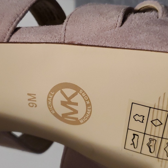 MK HEELS 👠 - Picture 7 of 7